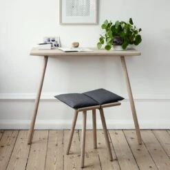 Skagerak GEORG Low Stool -Furniture Shop Georg Hocker Konsolentisch Ambiente