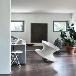 Magis Spun Rotating Chair By Thomas Heatherwick 16 Magis Spun Rotating Chair By Thomas Heatherwick -Furniture Shop Magis Spun Rotating Chair Lifestyle