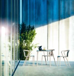 Magis Air Table -Furniture Shop Magis air table ambient multi TV220 beige outdoor 02 scaled 1