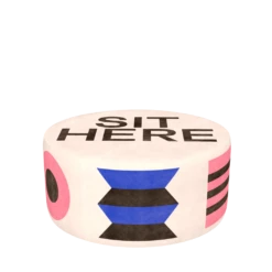 Qeeboo OGGIAN Pouf SIT HERE -Furniture Shop Qeeboo Pouf Oggian Sit Here White L design Marco Oggian 01