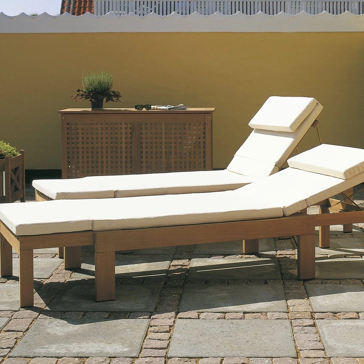 Skagerak Riviera Teak Sunbed, Bench, Table Or Bed 4 Skagerak Riviera Teak Sunbed, Bench, Table Or Bed - Image 4