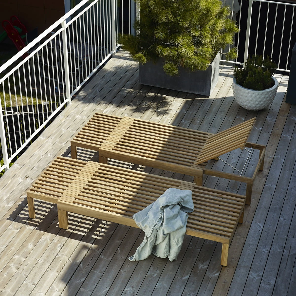 Skagerak Riviera Teak Sunbed, Bench, Table Or Bed 2 Skagerak Riviera Teak Sunbed, Bench, Table Or Bed - Image 2
