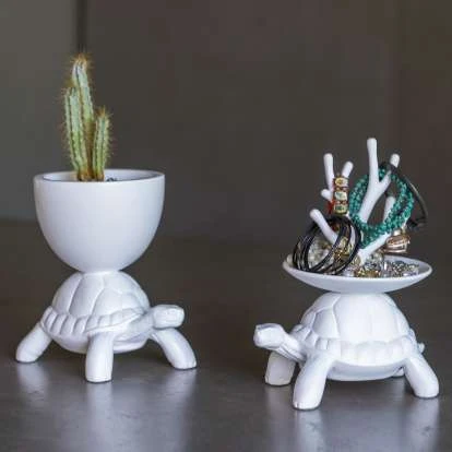 Qeeboo TURTLE XS Pocket Emptier 3 Qeeboo TURTLE XS Pocket Emptier - Image 3