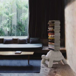 Qeeboo TURTLE Carry Bookcase -Furniture Shop download 9 2f1157c9 363c 4bd4 b130 e63e33b1bacd