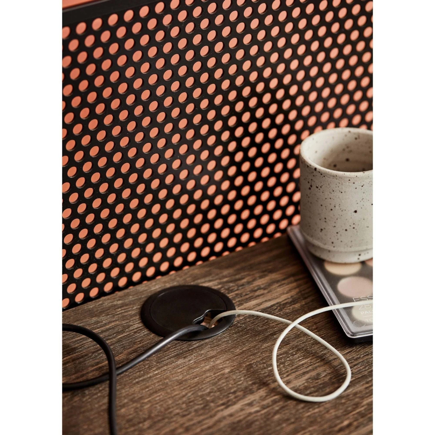 Northern Shelter Desk 4 Northern Shelter Desk - Image 4