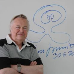 Magis Happy Bird Small By Eero Aarnio -Furniture Shop small happy birds 2