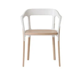 Magis Steelwood Armchair -Furniture Shop steelwoodStool magis twentytwentyone 15 1920x 2bfb518b e7f5 414f 8bd9 dd05274da0cc