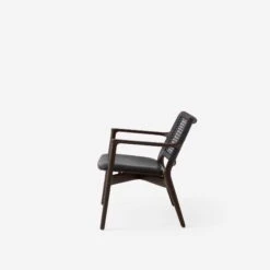 Vipp Cabin Lounge Chair Dark Oak -Furniture Shop vipp 488 cabin lounge chair dark oak 04 web