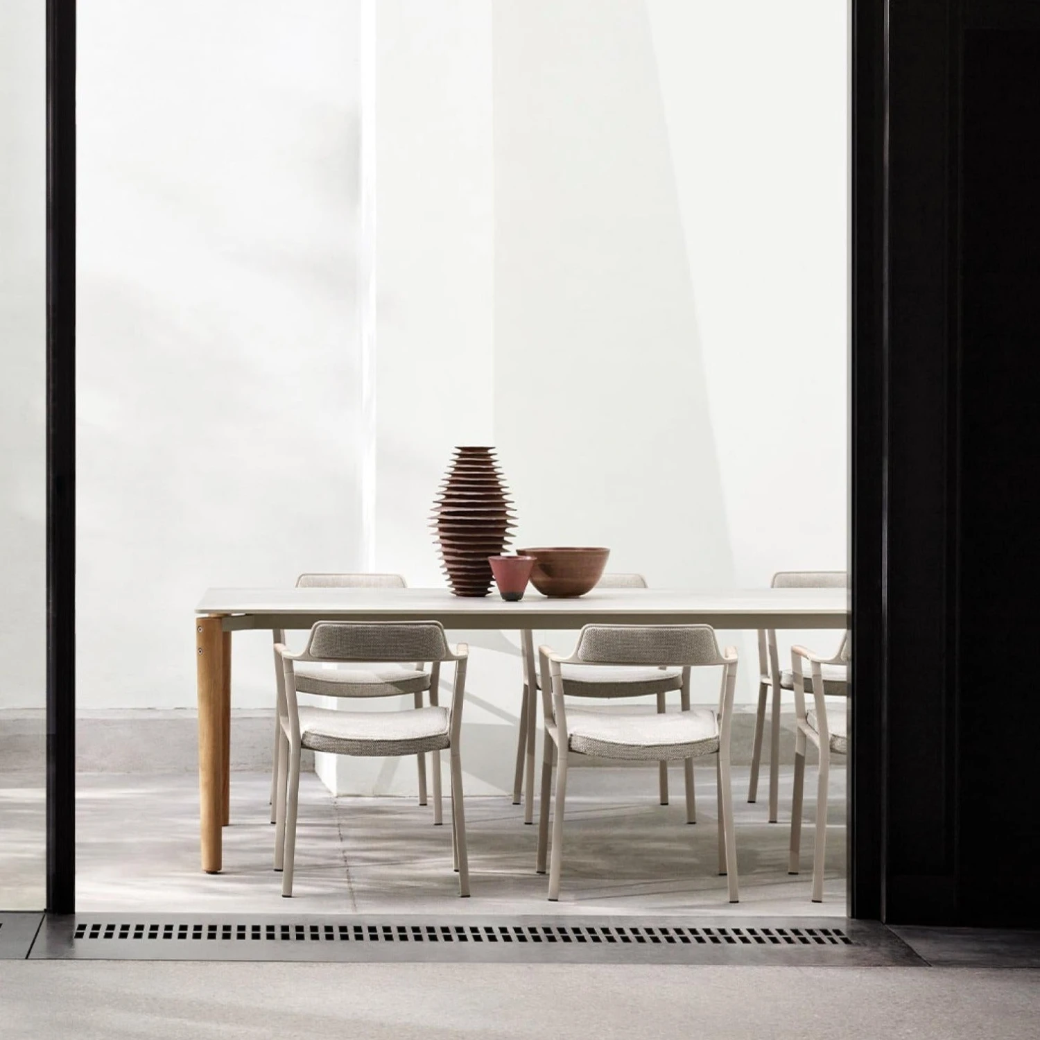 Vipp Open Air Dining Table 4 Vipp Open Air Dining Table - Image 4