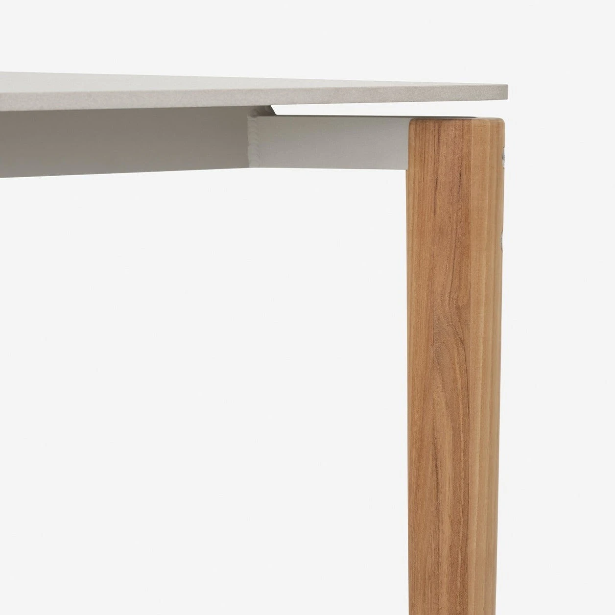 Vipp Open Air Dining Table 9 Vipp Open Air Dining Table - Image 9