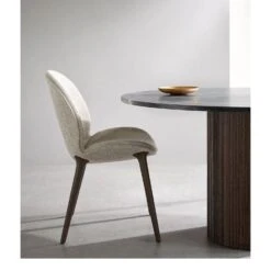 Vipp Lodge Chair -Furniture Shop vipp462 lodge chair safire 02 0 2100x ae439d7d be40 4a22 8315 c6f93a2aca77