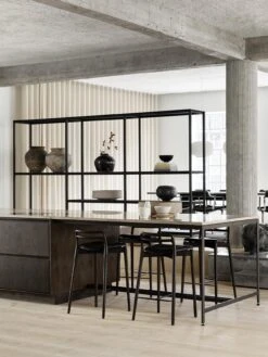 Vipp 475 Tall Rack Black Ceramic 9 Vipp 475 Tall Rack Black Ceramic -Furniture Shop vipp pencil factory kitchenarea 02 web p b372eab4 3ab3 48b1 b7f7 152a575ff729